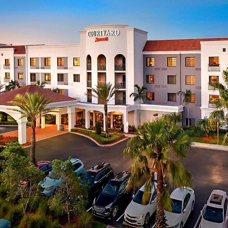 Готель Courtyard By Marriott Стюарт Екстер'єр фото